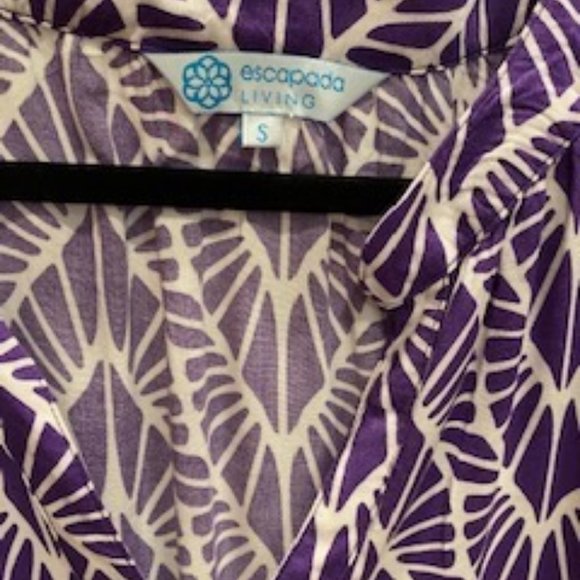 Top - Picture 3 of 3